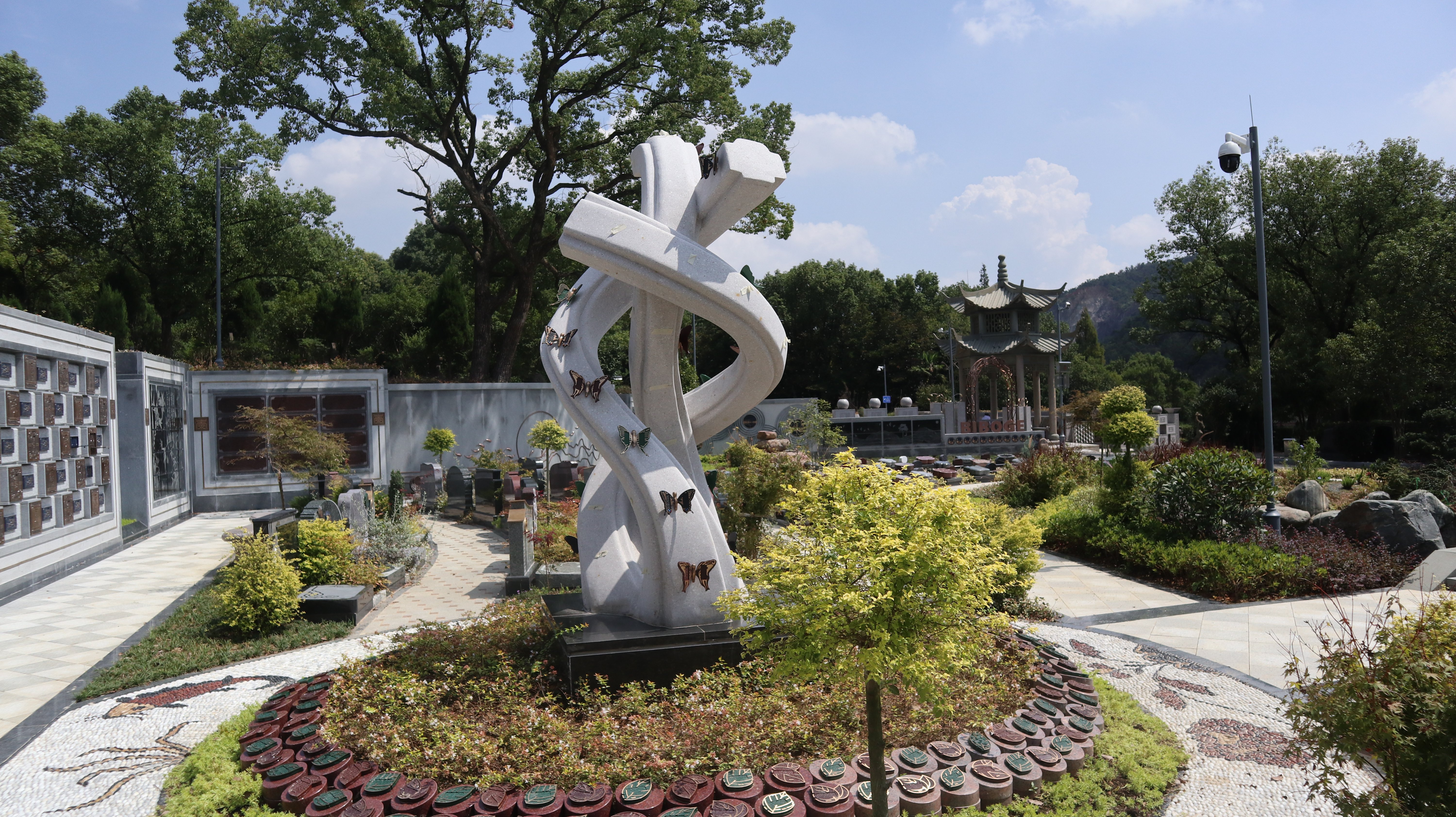 itb8888通博以”微刷新”引领老旧墓园走向绿色生态未来