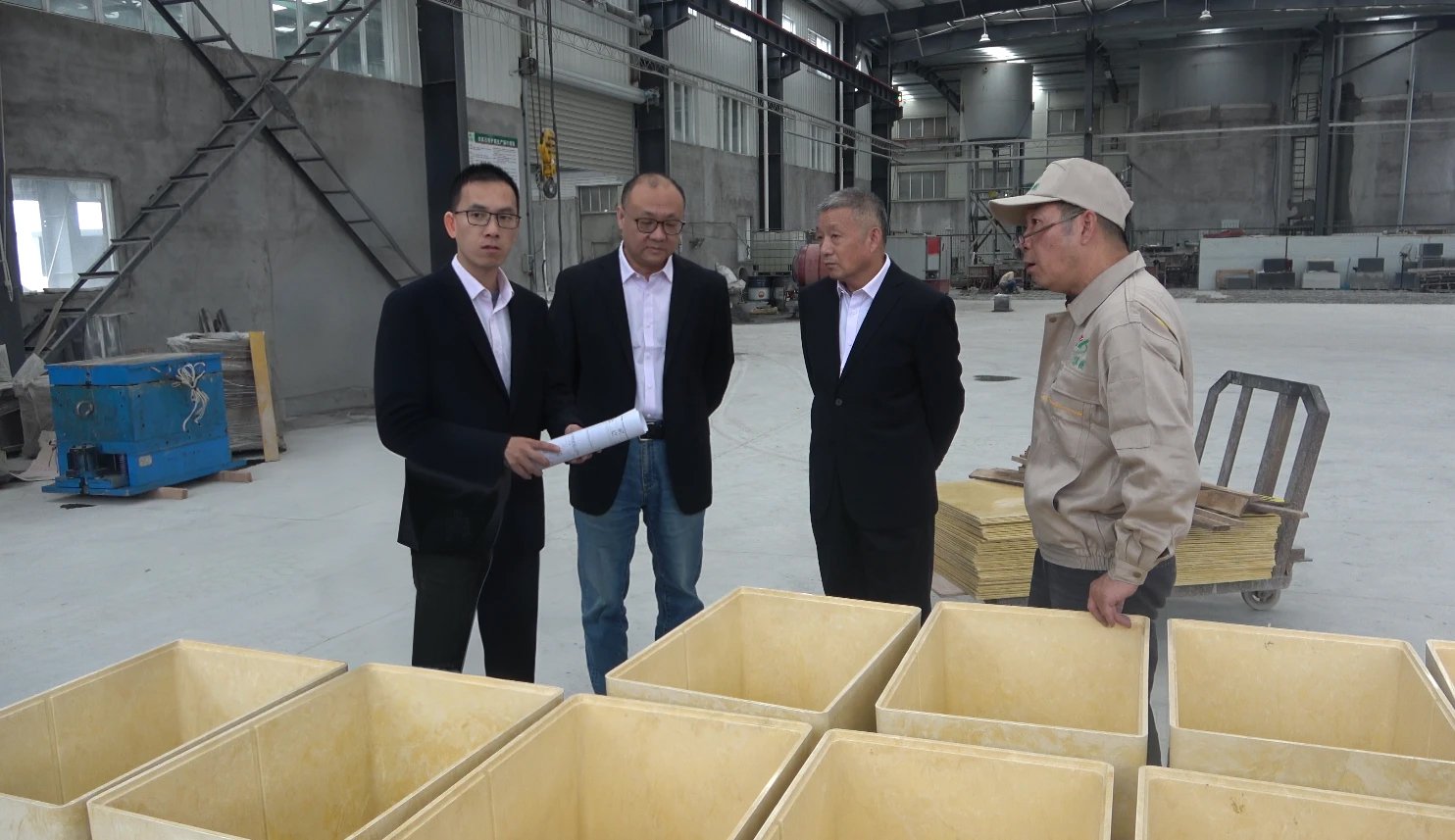 聚焦仿真石；は洌憾辔忍氐阏孟圆芳壑