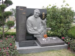 雕琢石韵，碑载艺心——沈浮先生碑雕制作记